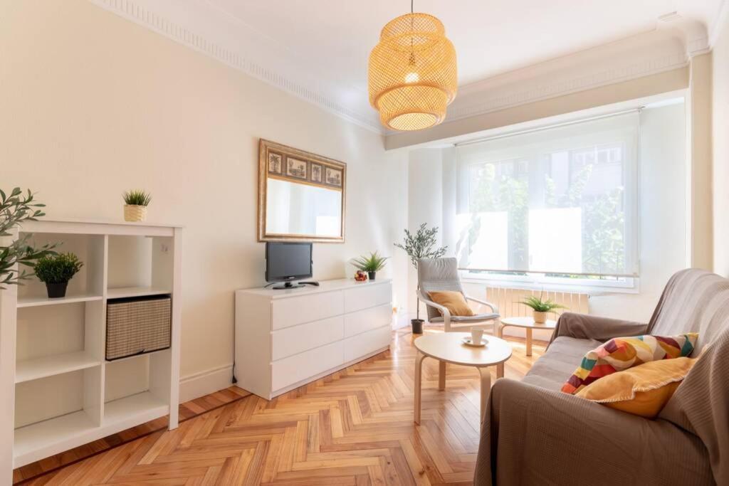Apartmán Acogedor Y Soleado En El Centro By Aloha Bilbao Exteriér fotografie