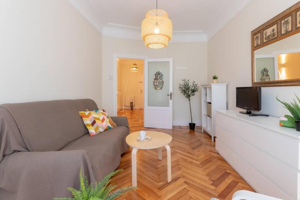 Apartmán Acogedor Y Soleado En El Centro By Aloha Bilbao Exteriér fotografie